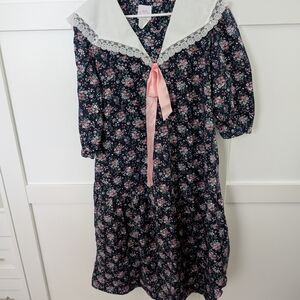 Vtg Navy With Pink and White Flower 3/4 Length Sleeve Maternity with Lace Collar